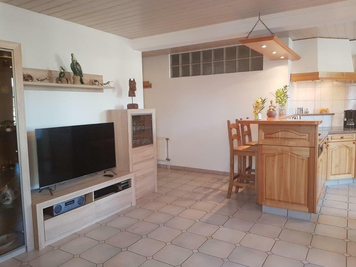 Apartement-Gite Rural A 3 Km De Delemont Courcelon Exterior photo